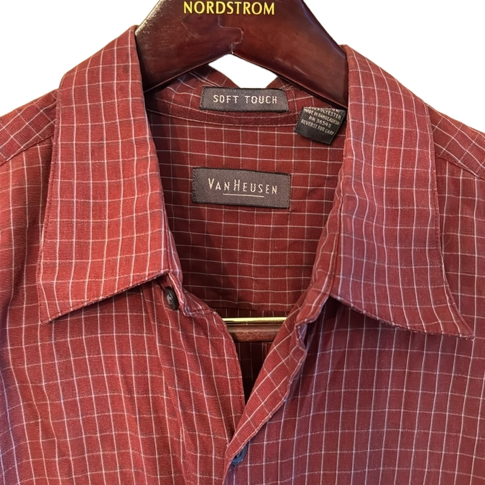 Men’s Van Heusen‎ casual shirt burgundy plaid
